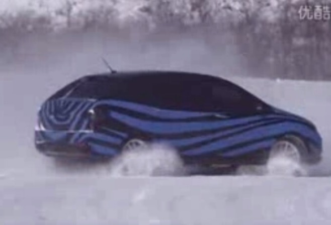 Daimler_BYD_DENZA_Extreme_Testing Snow